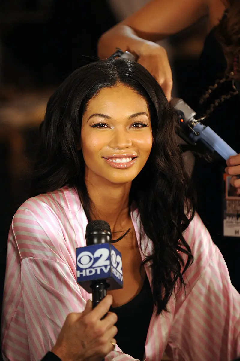 How tall is Chanel Iman?